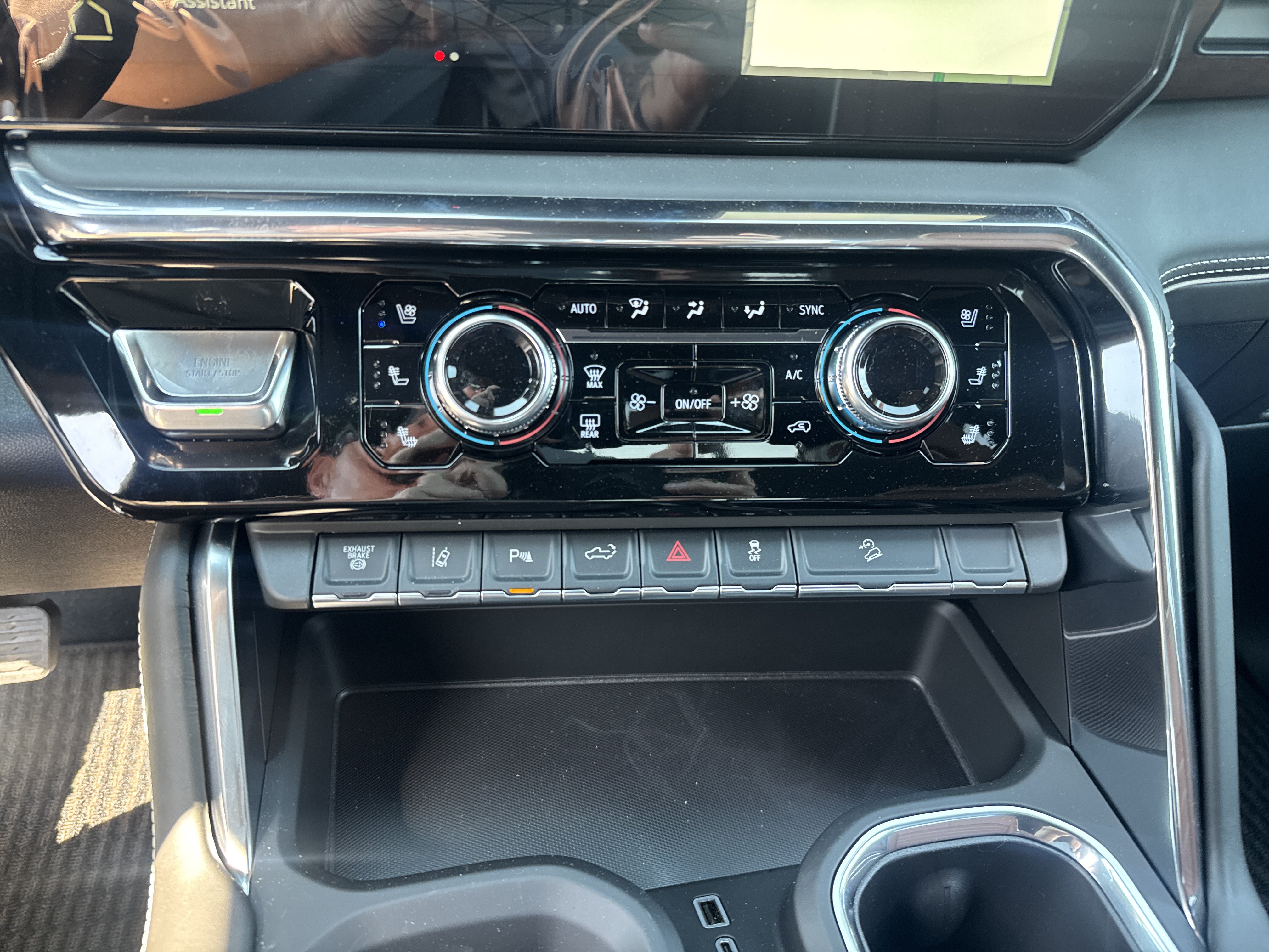 New 2026 GMC Sierra 2500 Denali Ultimate AWD/4WD image 25