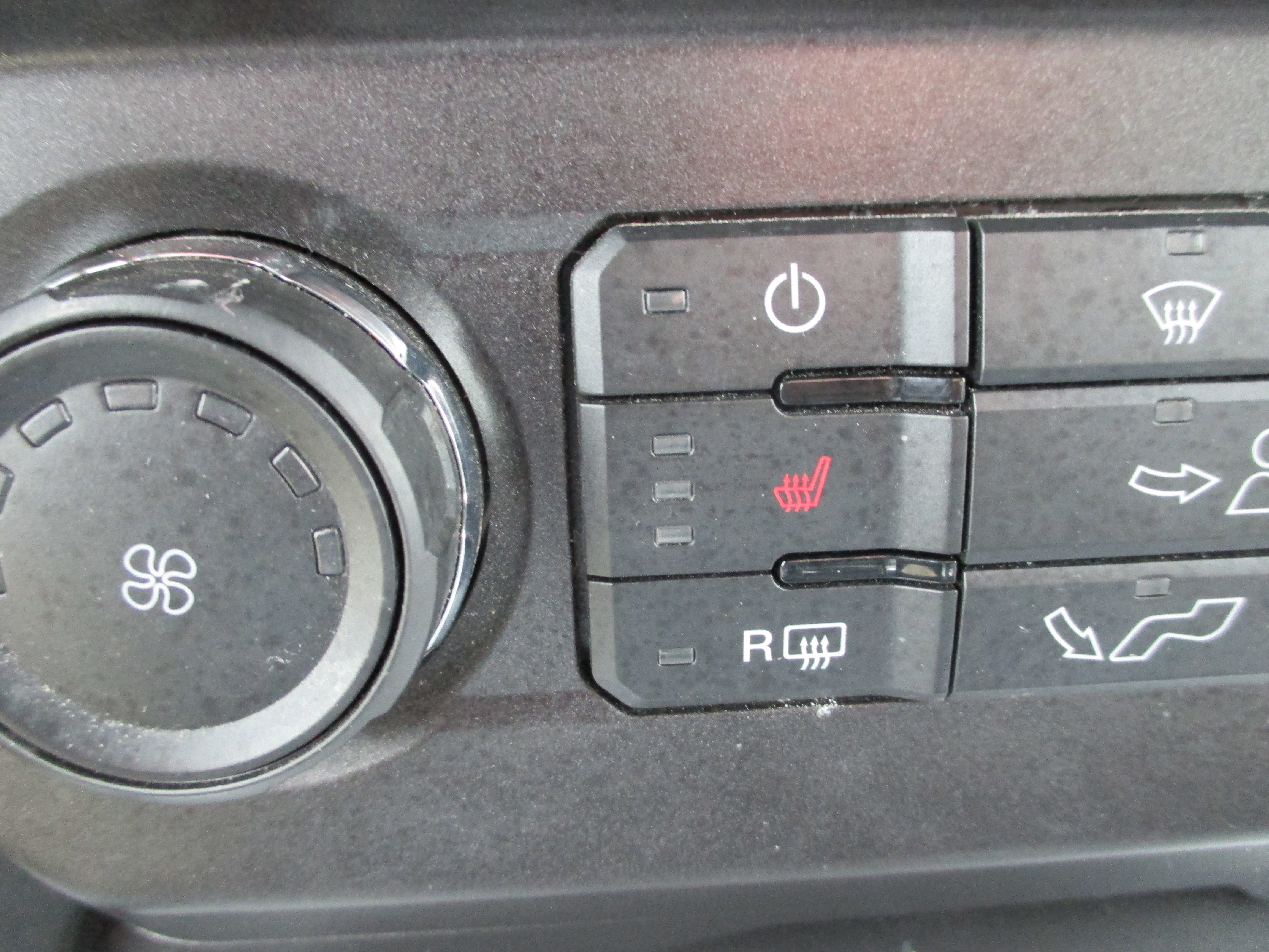 Used 2020 Ford F150 XLT w/ Equipment Group 302A Luxury AWD/4WD image 21