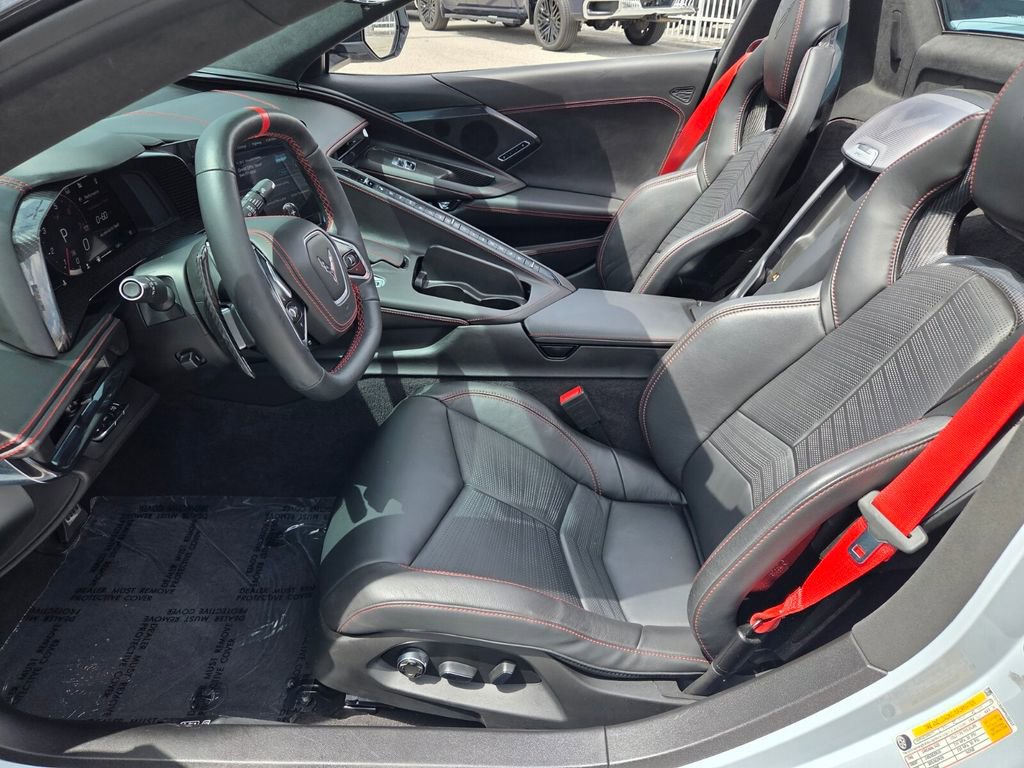 Used 2023 Chevrolet Corvette Stingray Premium Conv w/ Z51 Performance Package RWD image 4