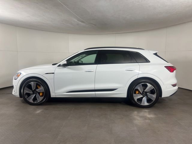 Used 2023 Audi e-tron Premium Plus w/ Premium Plus Package AWD/4WD image 4