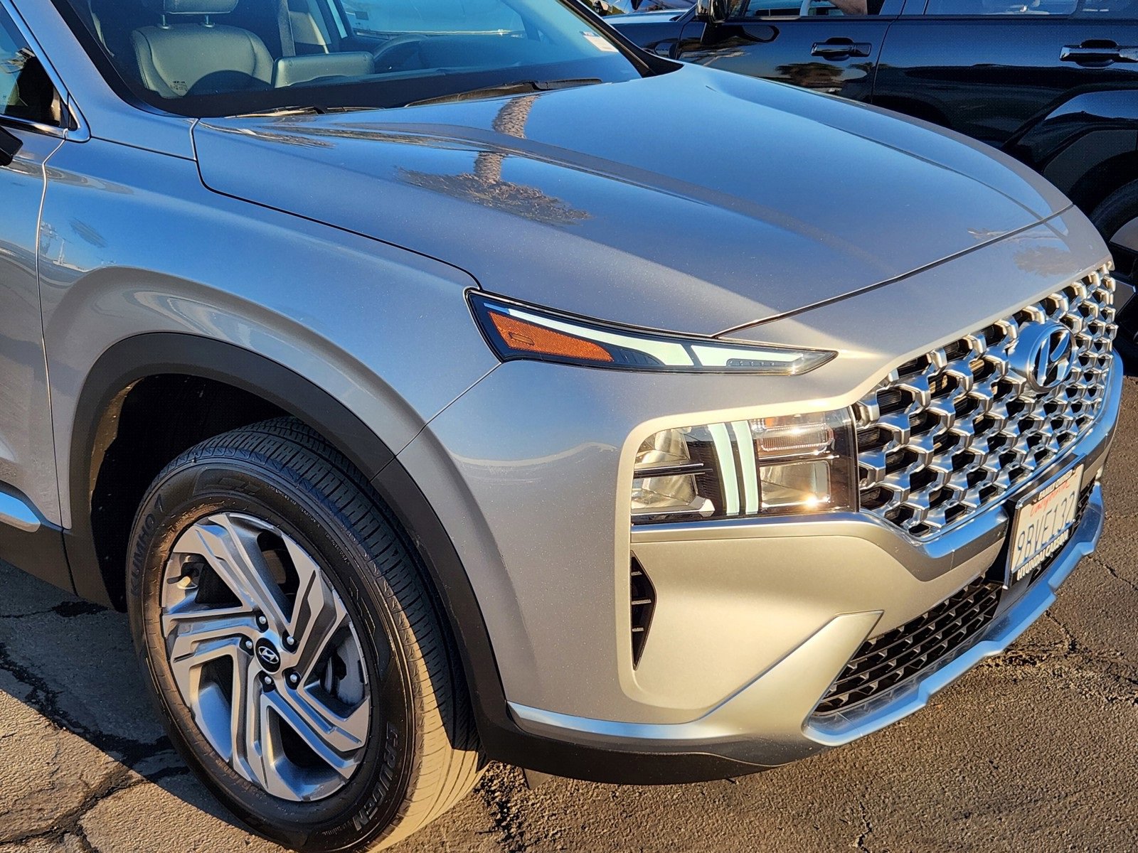 Certified 2022 Hyundai Santa Fe SEL w/ Convenience + Premium Package image 9