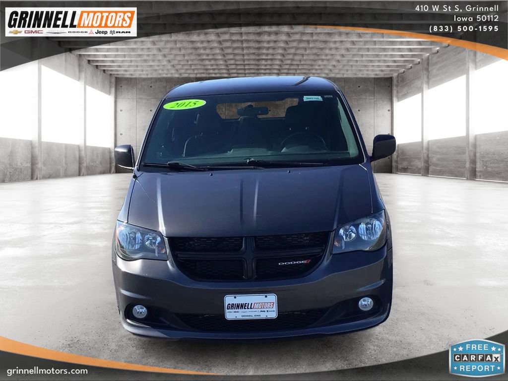 Used 2015 Dodge Grand Caravan SXT image 2