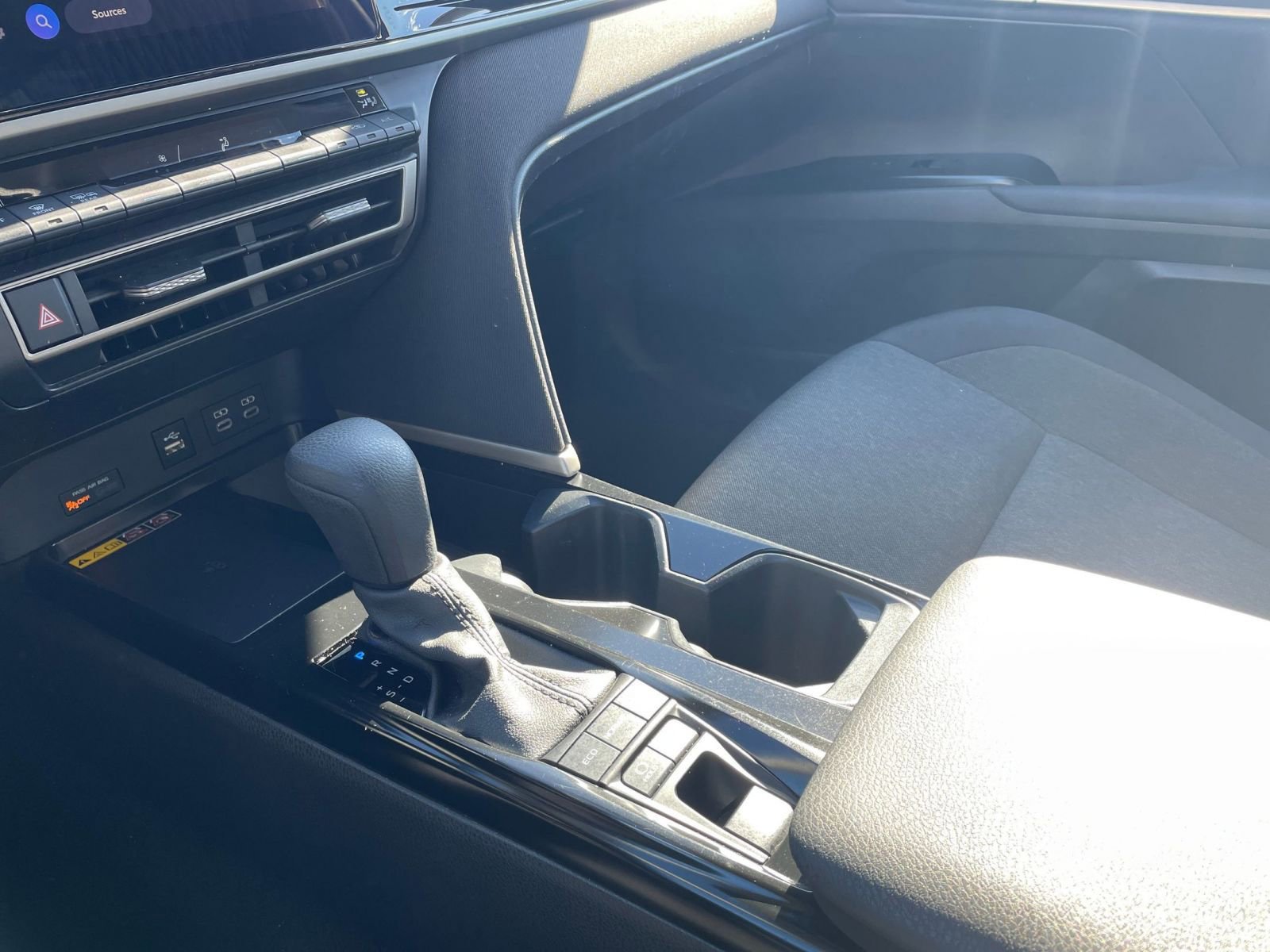 Used 2025 Toyota Camry LE image 41