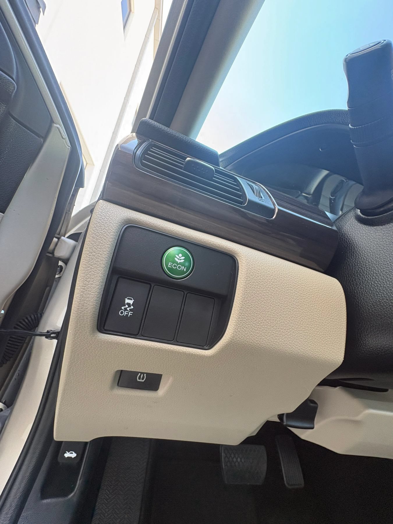 Used 2017 Honda Accord EX-L image 26