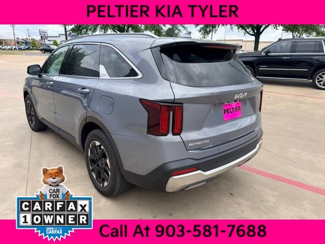 Used 2024 Kia Sorento S w/ Panoramic Sunroof Package FWD image 10