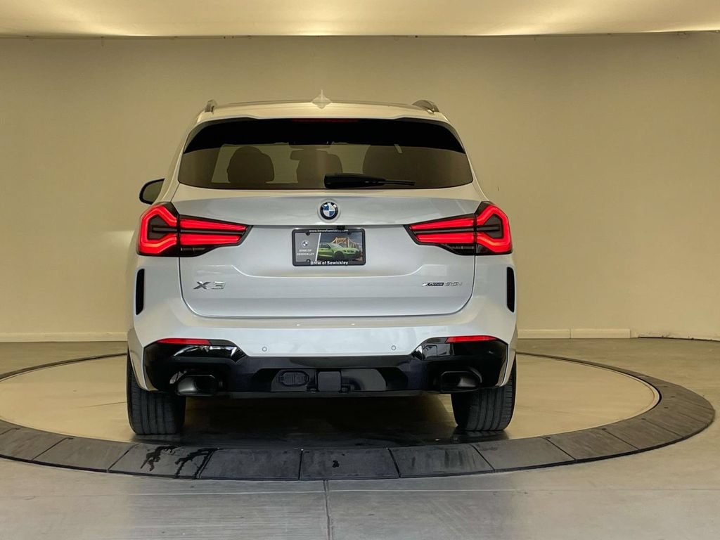 Used 2023 BMW X3 xDrive30i w/ M Sport Package AWD/4WD image 4