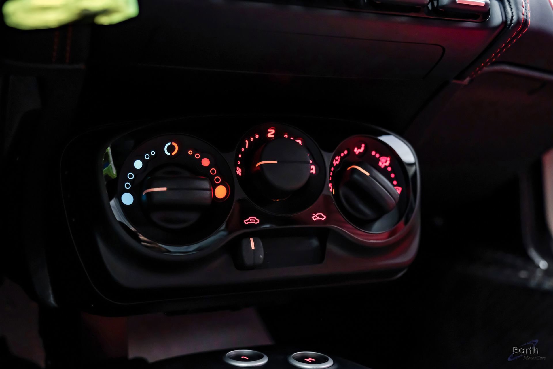 Used 2015 Alfa Romeo 4C Coupe w/ Leather Interior Group image 57