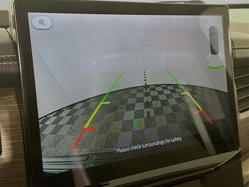 Used 2024 Ford Expedition Limited image 17