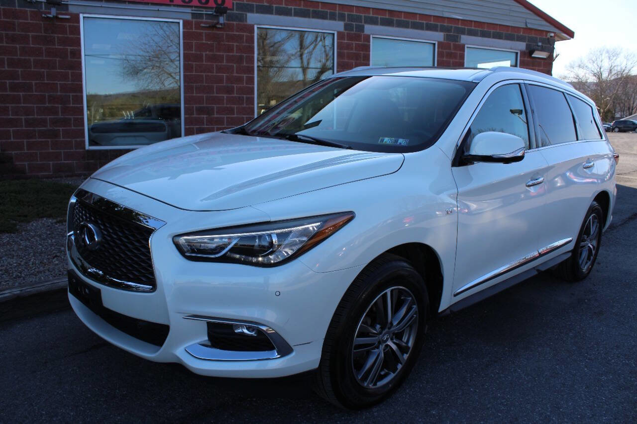 Used 2020 INFINITI QX60 Luxe w/ Essential Package image 2