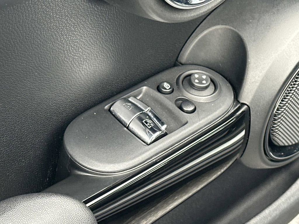 Used 2023 MINI Cooper S image 26