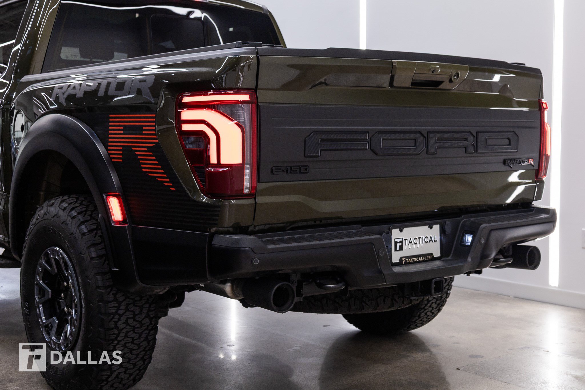 Used 2026 Ford F150 Raptor w/ Equipment Group 803A Raptor R AWD/4WD image 9