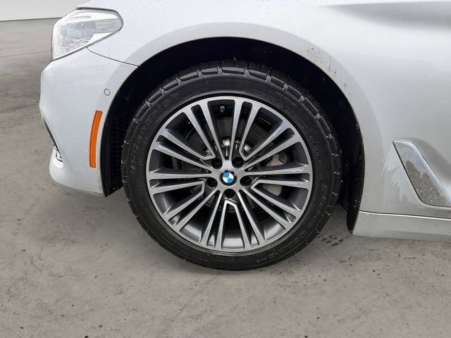 Used 2017 BMW 540i xDrive AWD/4WD image 14