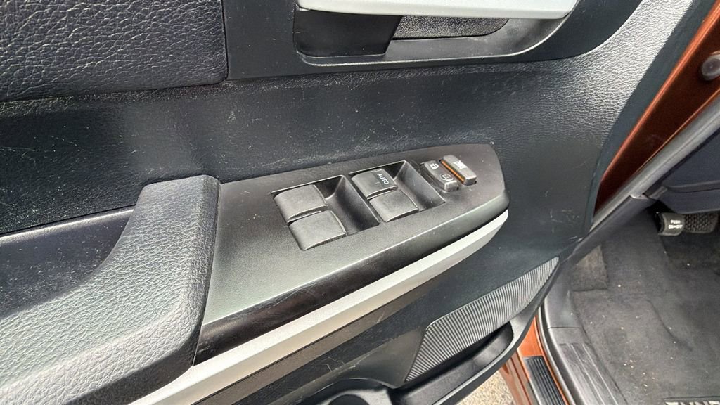 Used 2017 Toyota Tundra SR5 image 20