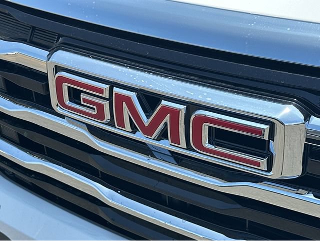 New 2026 GMC Terrain Elevation w/ LPO, Floor Liner Package FWD image 35