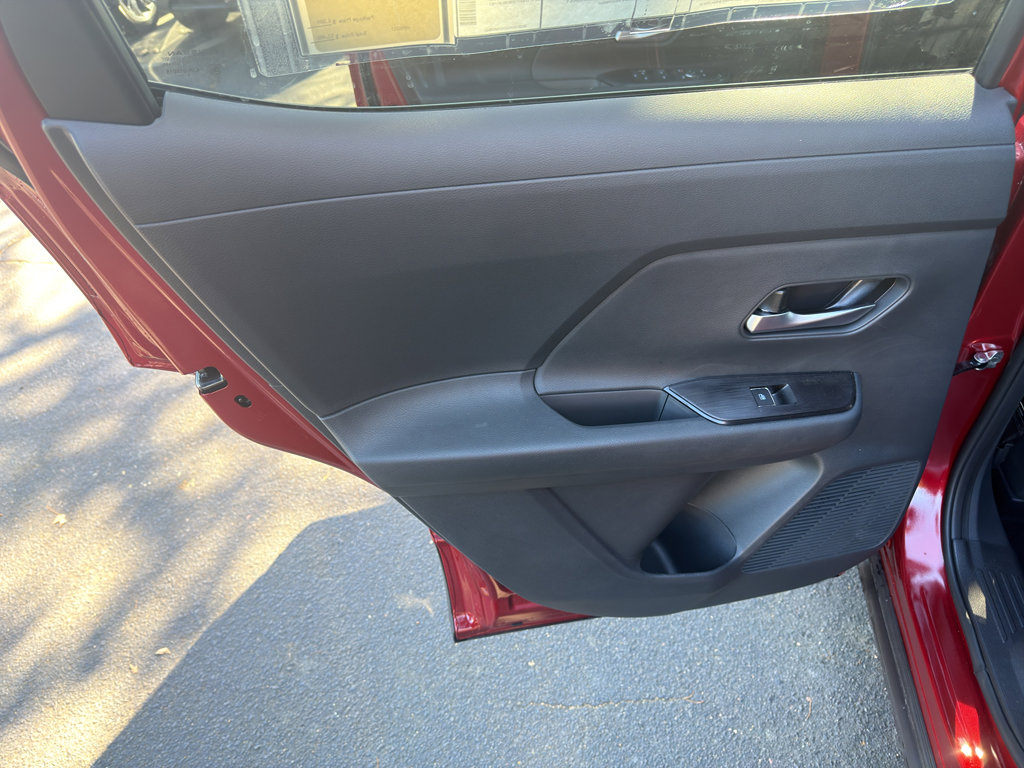 New 2026 Nissan Kicks SR image 31