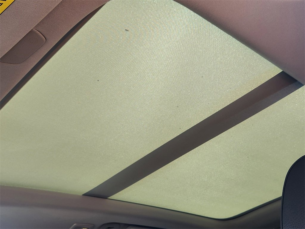 Used 2023 Volvo XC90 T8 Plus w/ Protection Package Premier image 18