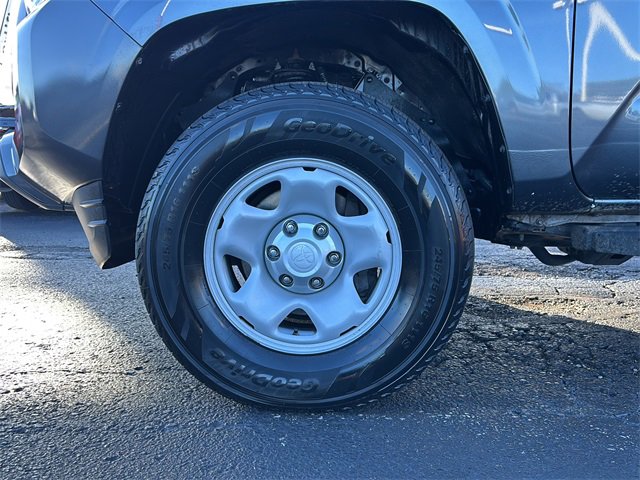 Certified 2022 Toyota Tacoma SR image 27