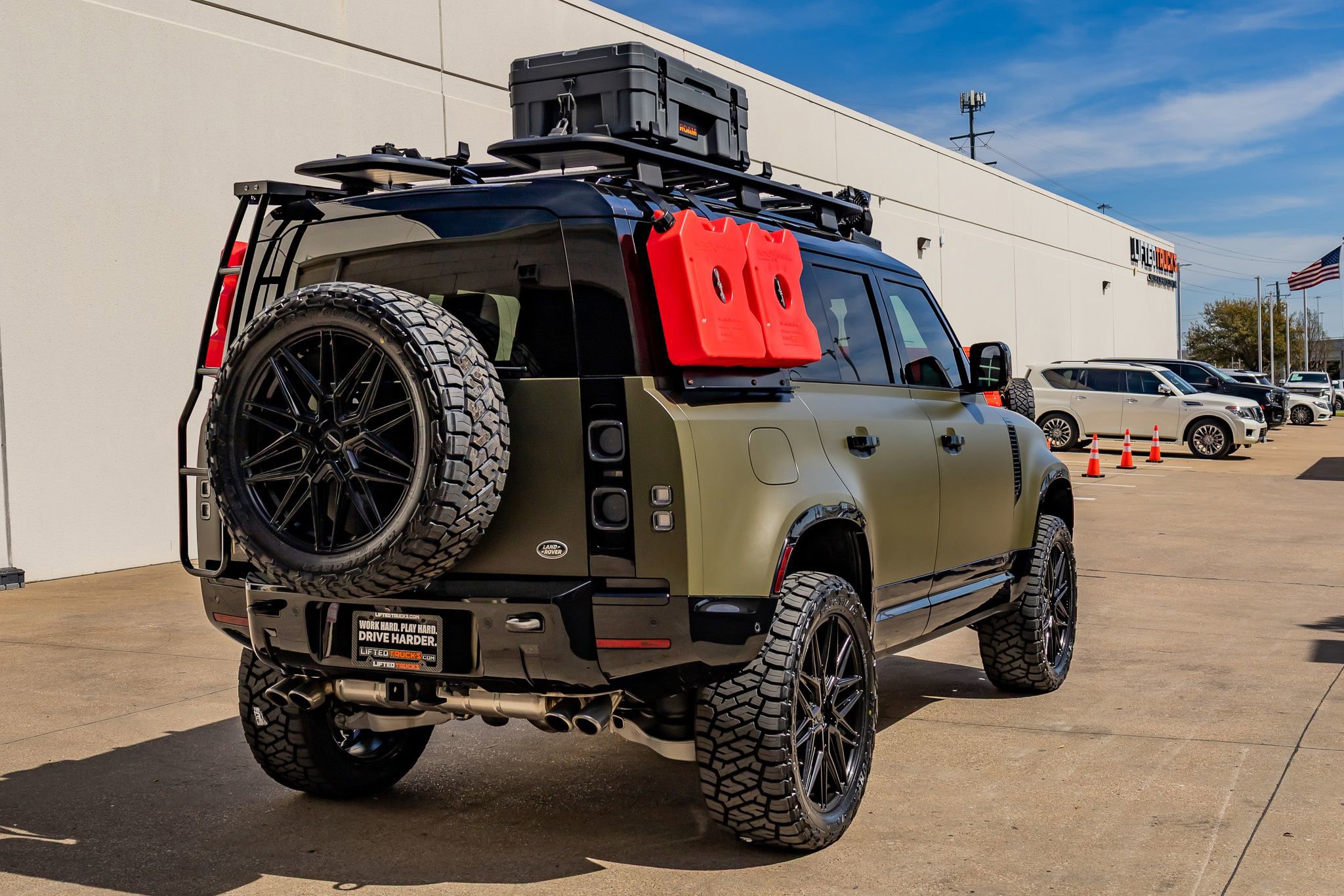 Used 2023 Land Rover Defender 110 V8 image 10