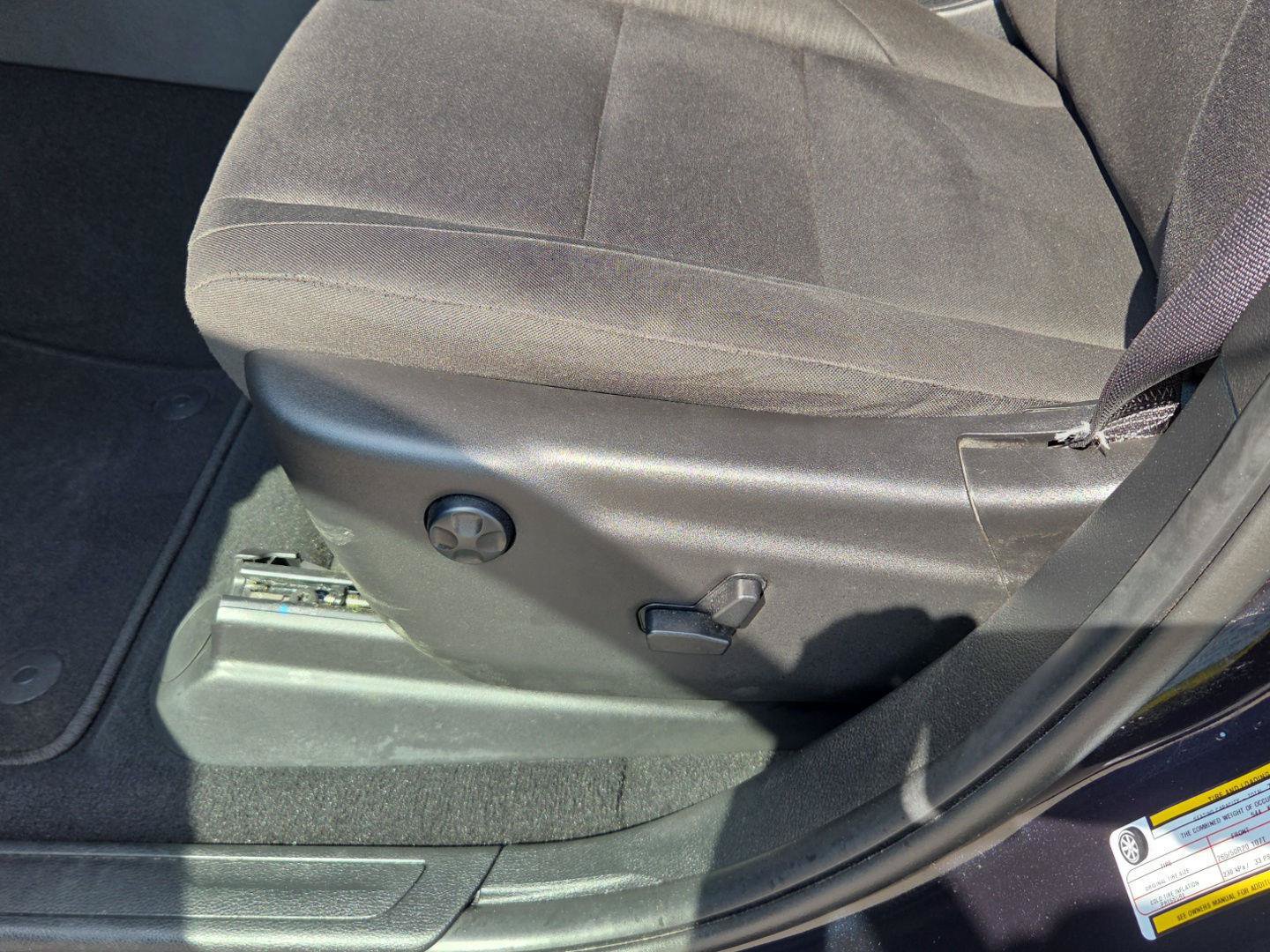 Used 2024 Dodge Durango SXT w/ SXT Blacktop Group AWD/4WD image 15