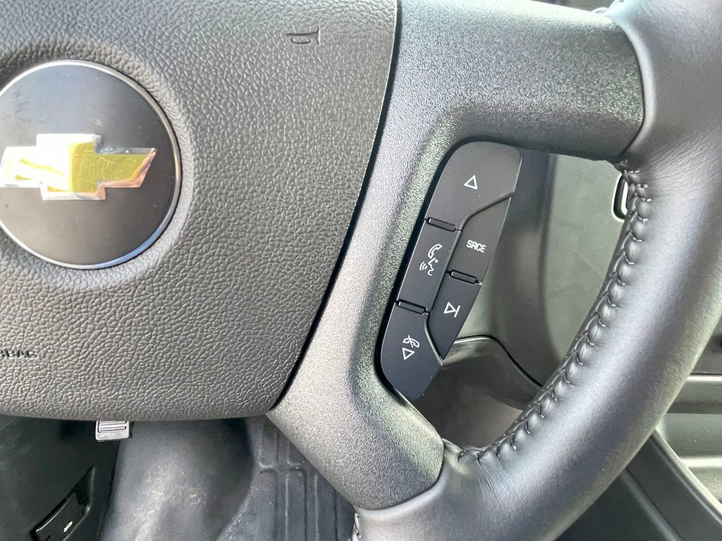 Used 2022 Chevrolet Express 3500 CUTWAY w/ Power Convenience Package image 28