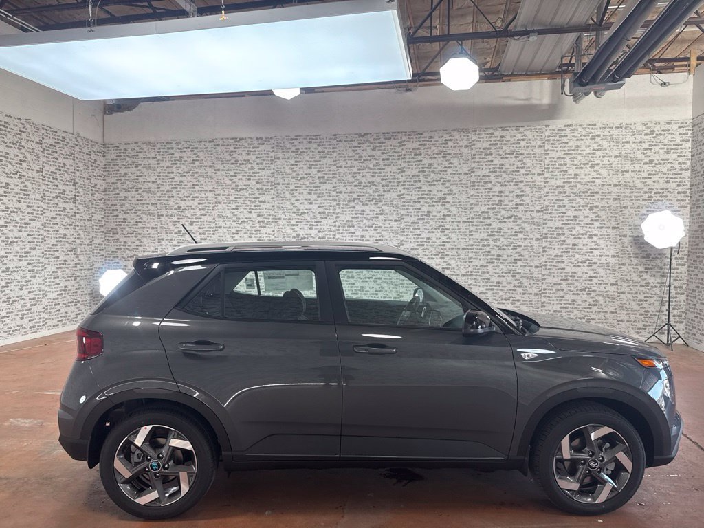 New 2026 Hyundai Venue SEL FWD image 8