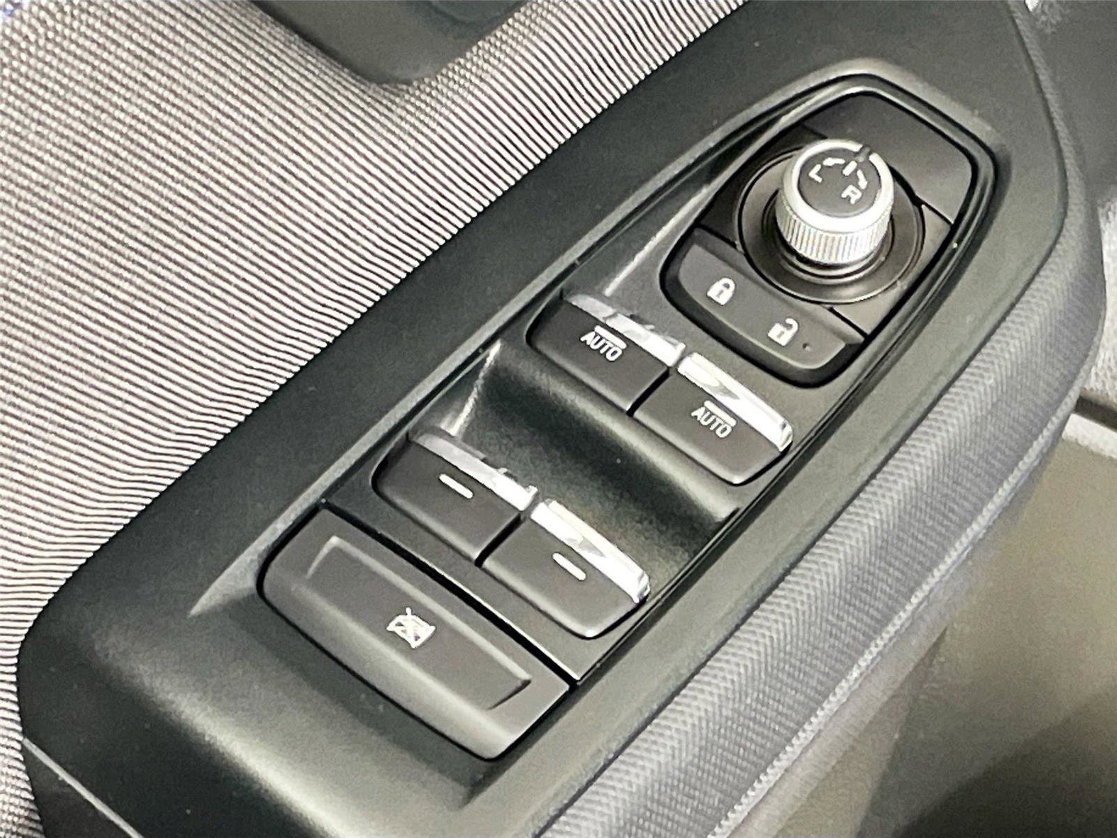 Used 2025 Subaru Forester Premium image 21