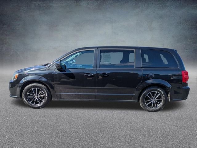 Used 2017 Dodge Grand Caravan SXT w/ Blacktop Package image 7