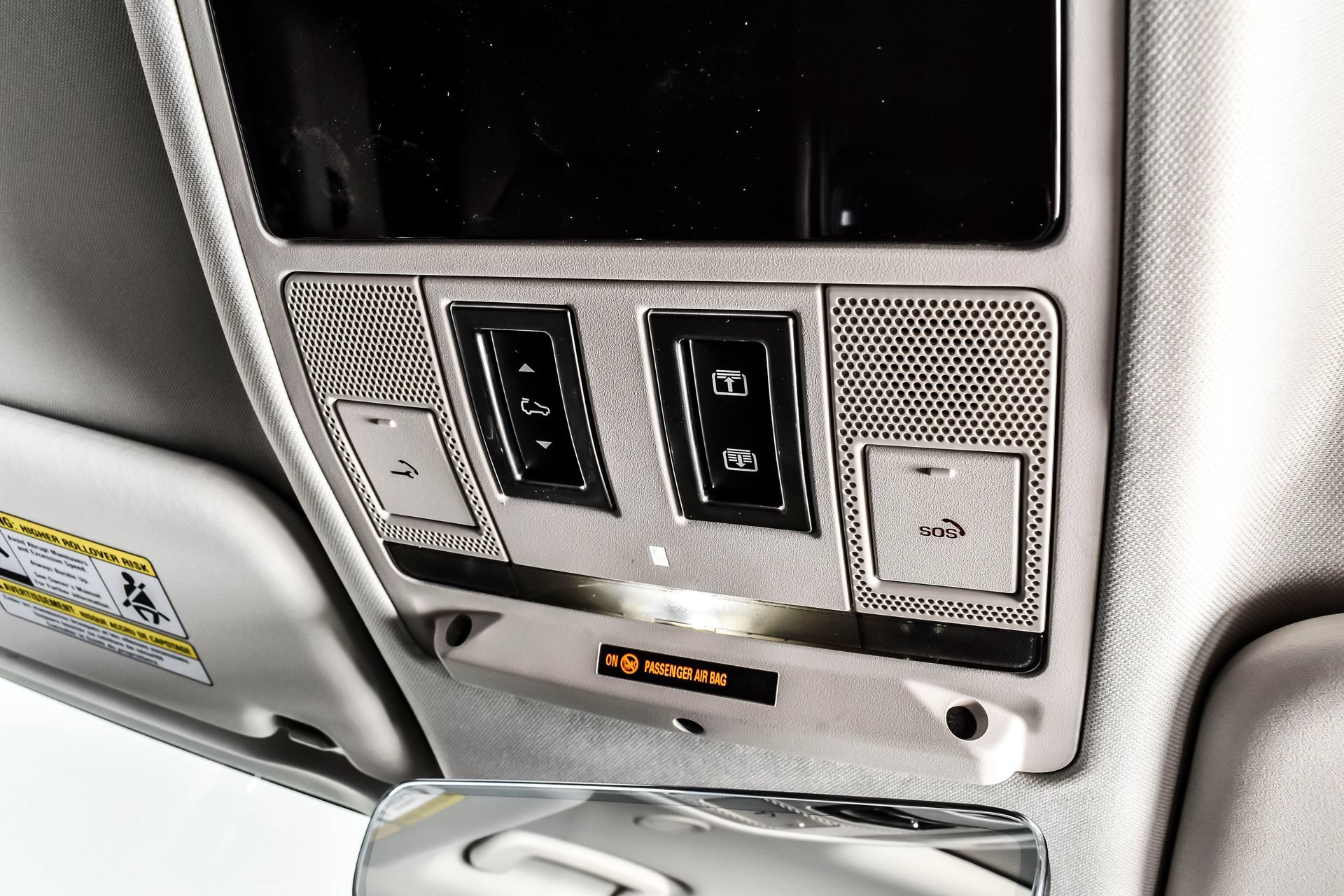 Used 2024 Land Rover Defender 110 S AWD/4WD image 27