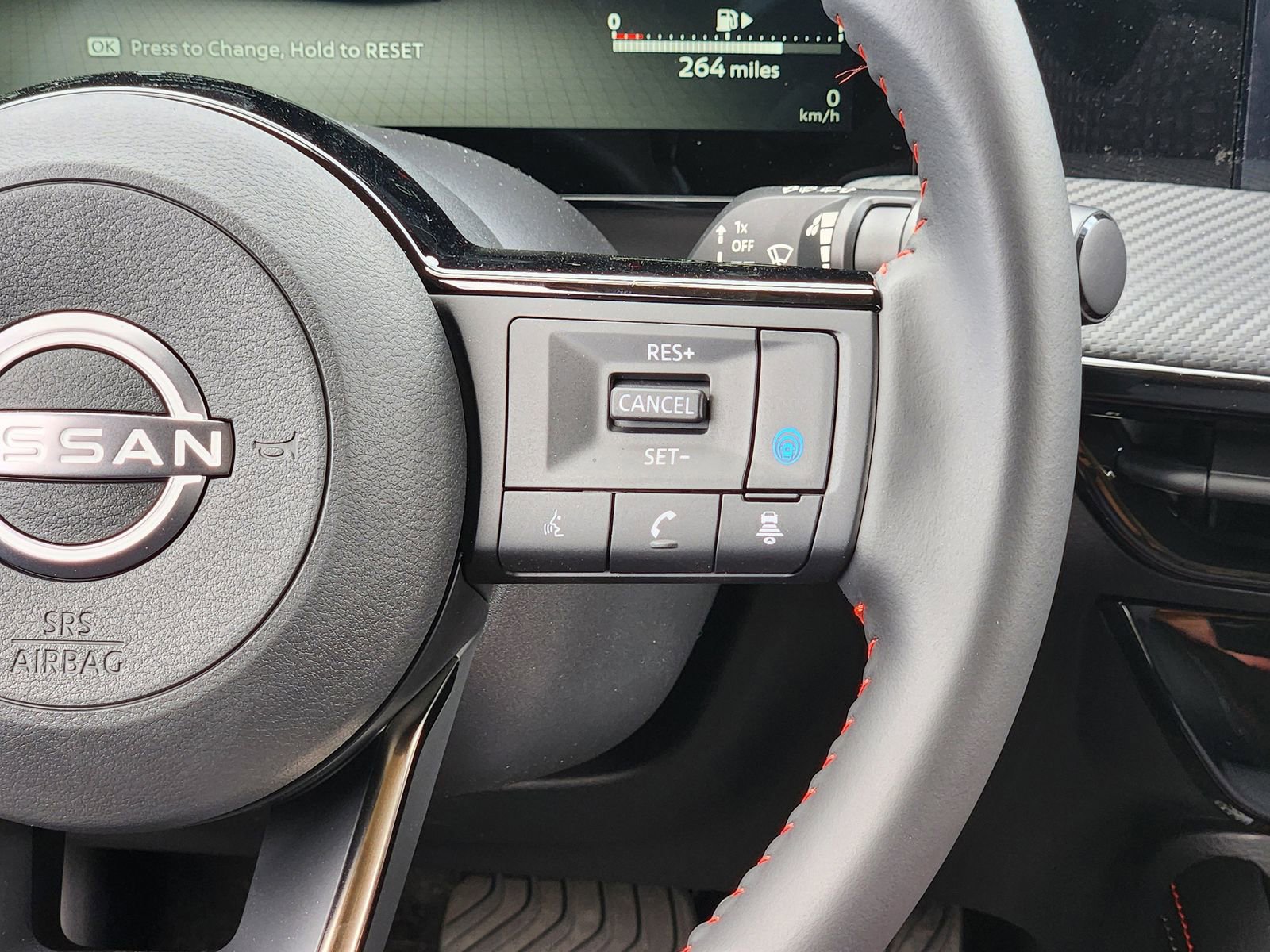 New 2026 Nissan Kicks SR image 25