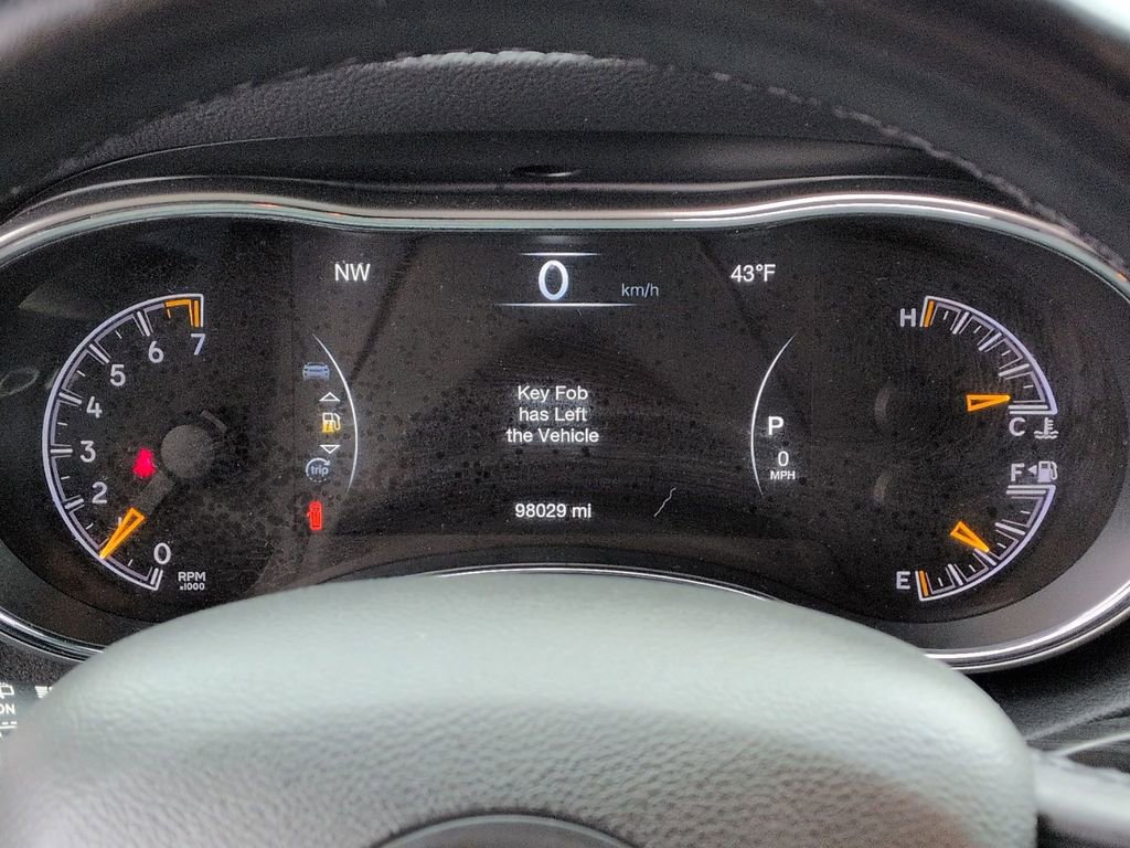 Used 2022 Jeep Grand Cherokee Laredo X AWD/4WD image 21