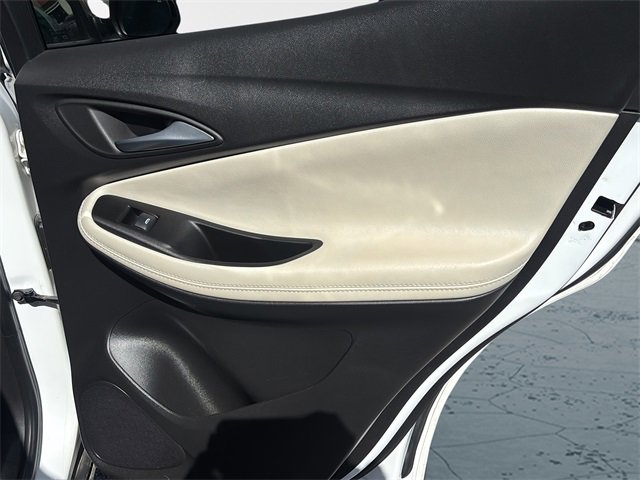 Used 2021 Buick Encore GX Select image 12