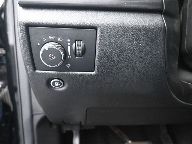 Used 2022 Jeep Grand Cherokee Laredo X image 33