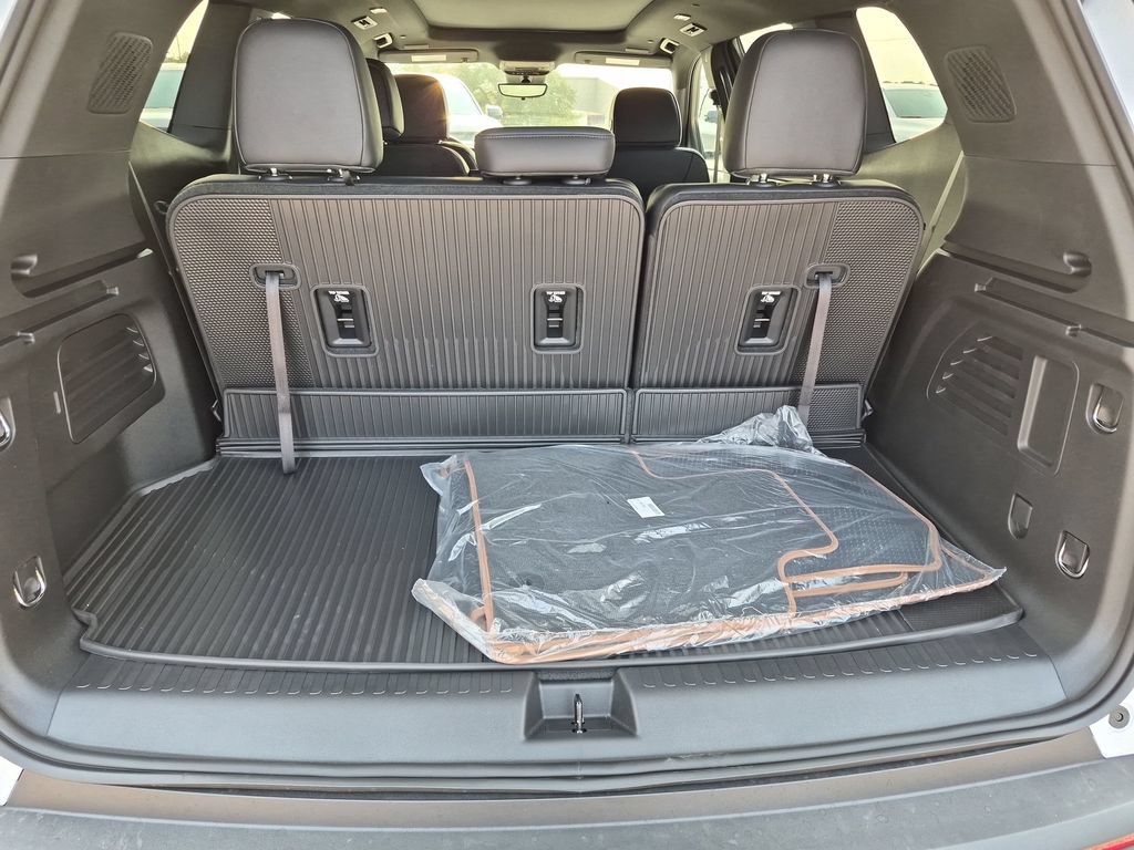 New 2027 GMC Acadia AT4 w/ Luxury Package AWD/4WD image 43