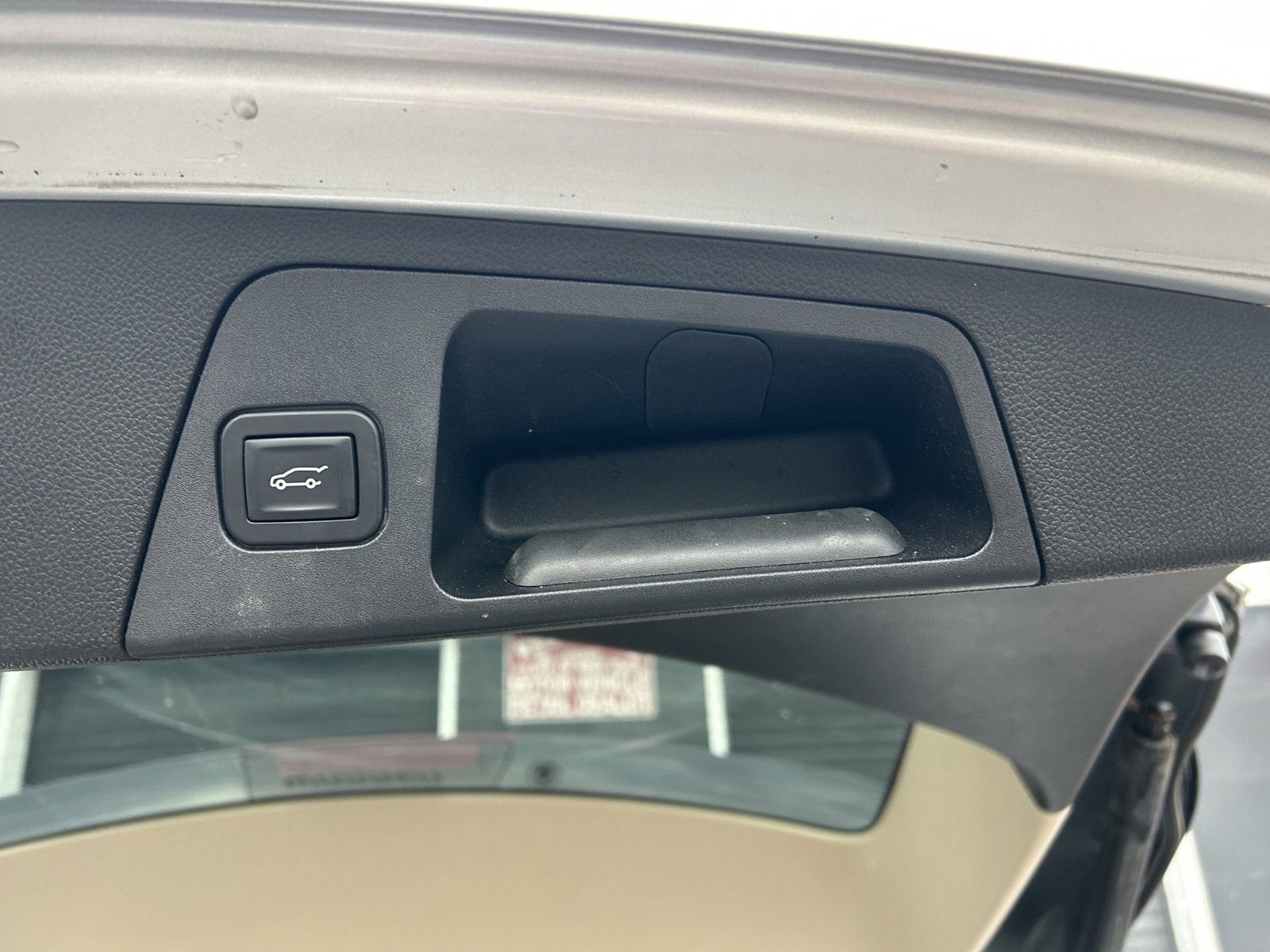 Used 2017 Buick Envision Essence image 30