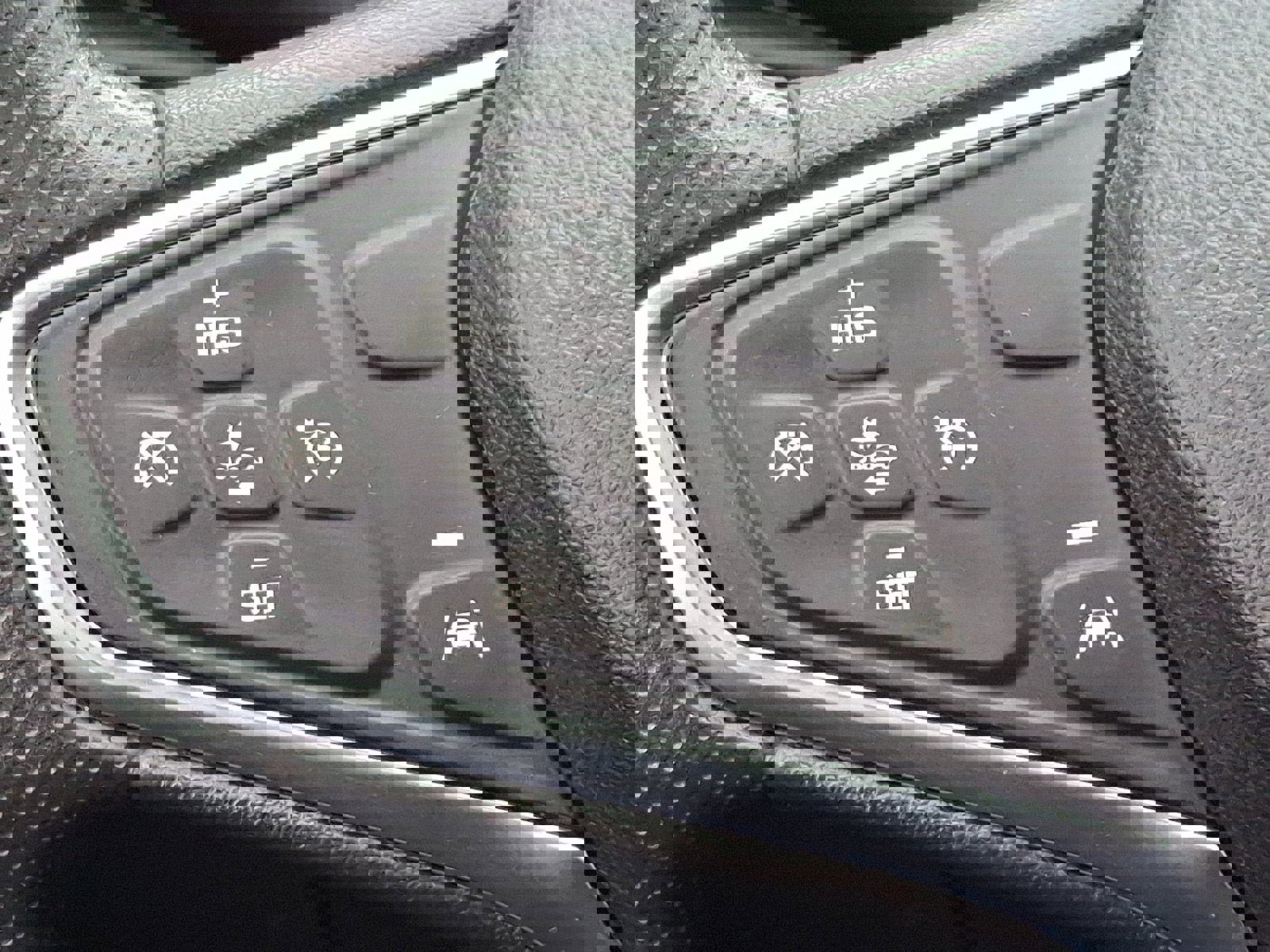 Used 2024 Chevrolet Malibu LT image 21