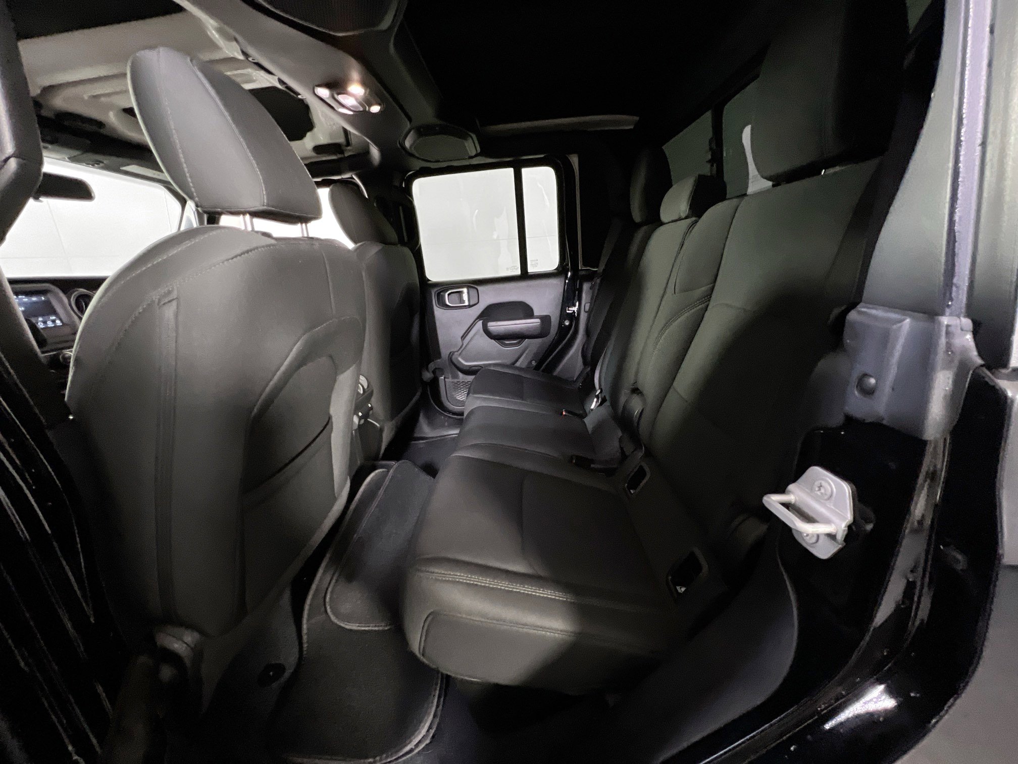 Used 2022 Jeep Gladiator Sport image 22