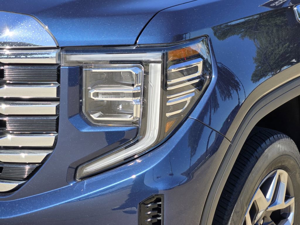 Used 2022 GMC Sierra 1500 SLT w/ SLT Convenience Package image 8