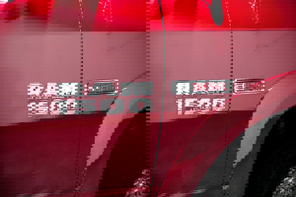 Used 2018 RAM 1500 Laramie image 12