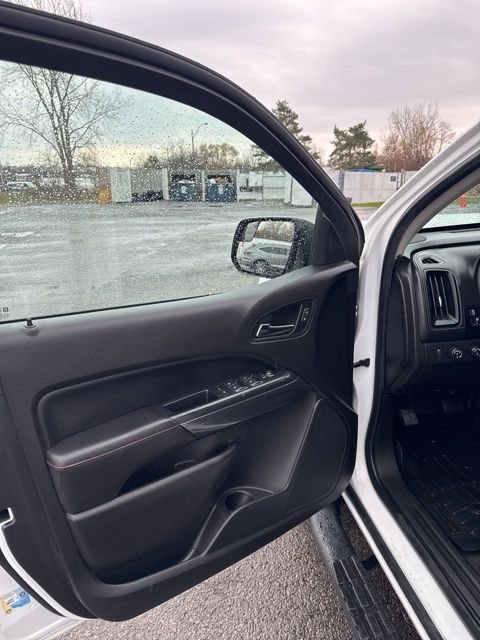 Used 2018 GMC Canyon All Terrain w/ Trailering Package image 10