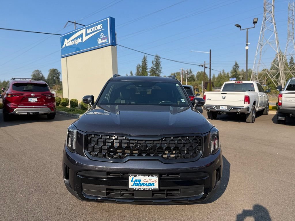 Used 2025 Kia Telluride EX X-Line AWD/4WD image 2