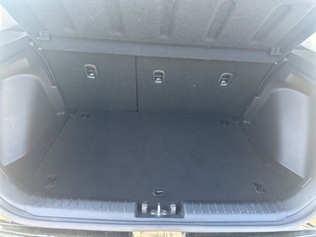 Used 2025 Hyundai Venue SEL image 18