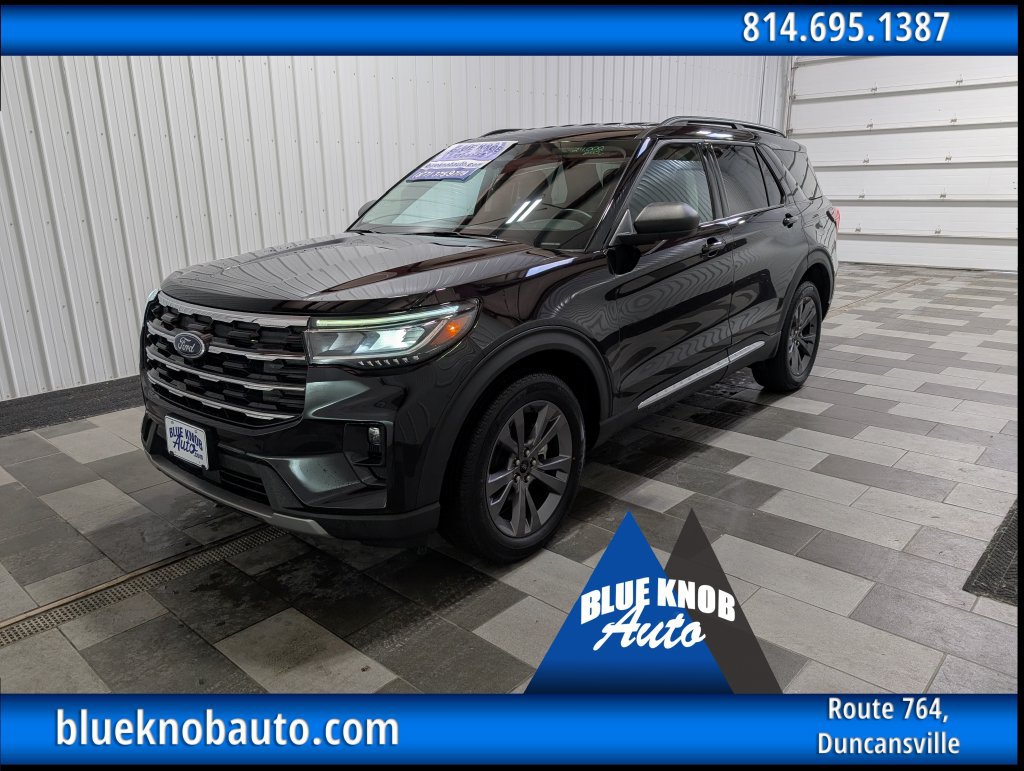 Used 2025 Ford Explorer Active w/ Active Comfort Package AWD/4WD image 1