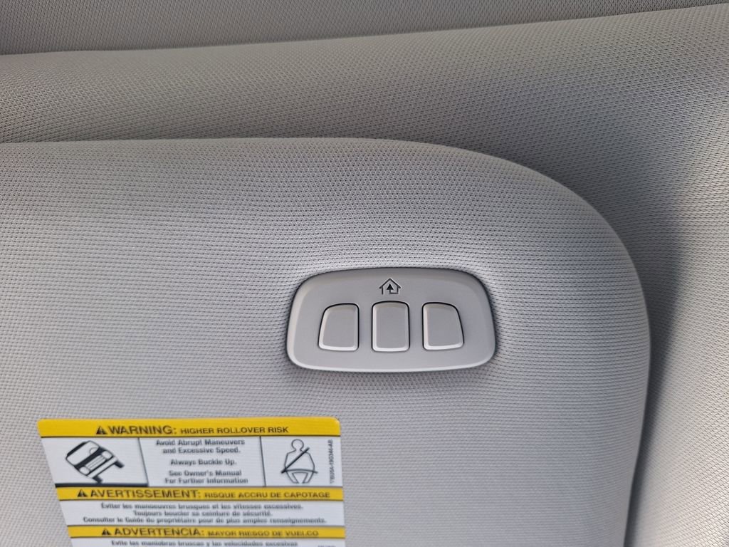 New 2025 Ford Expedition Active image 14