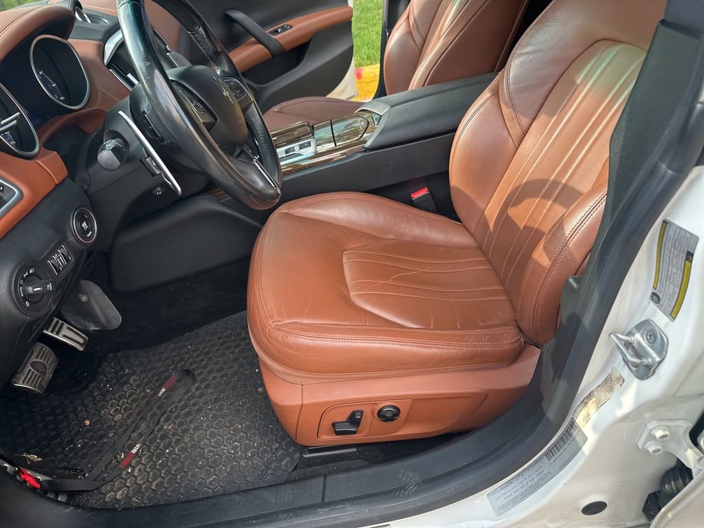 Used 2014 Maserati Ghibli S Q4 AWD/4WD image 7