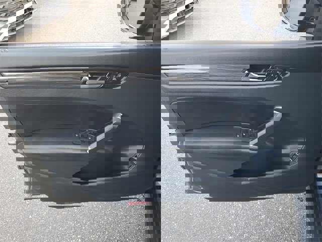 Used 2022 Volkswagen Passat 2.0T R-Line image 12