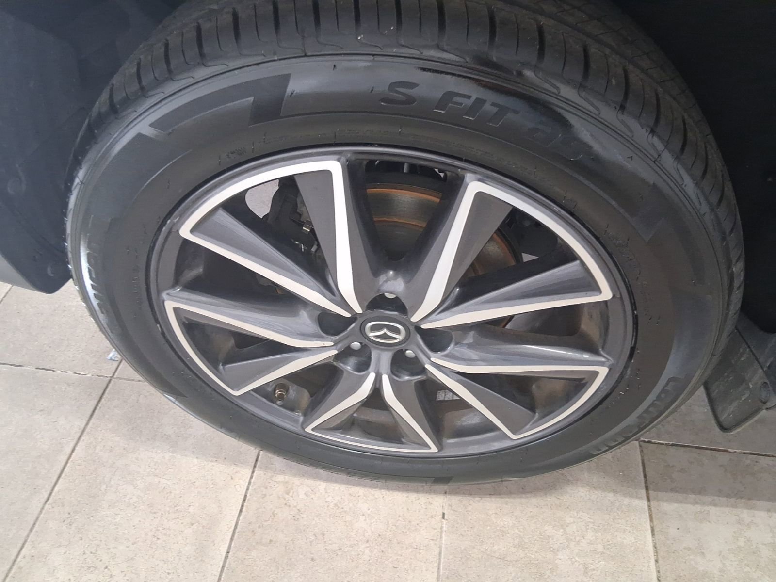 Used 2018 MAZDA CX-5 Touring image 12