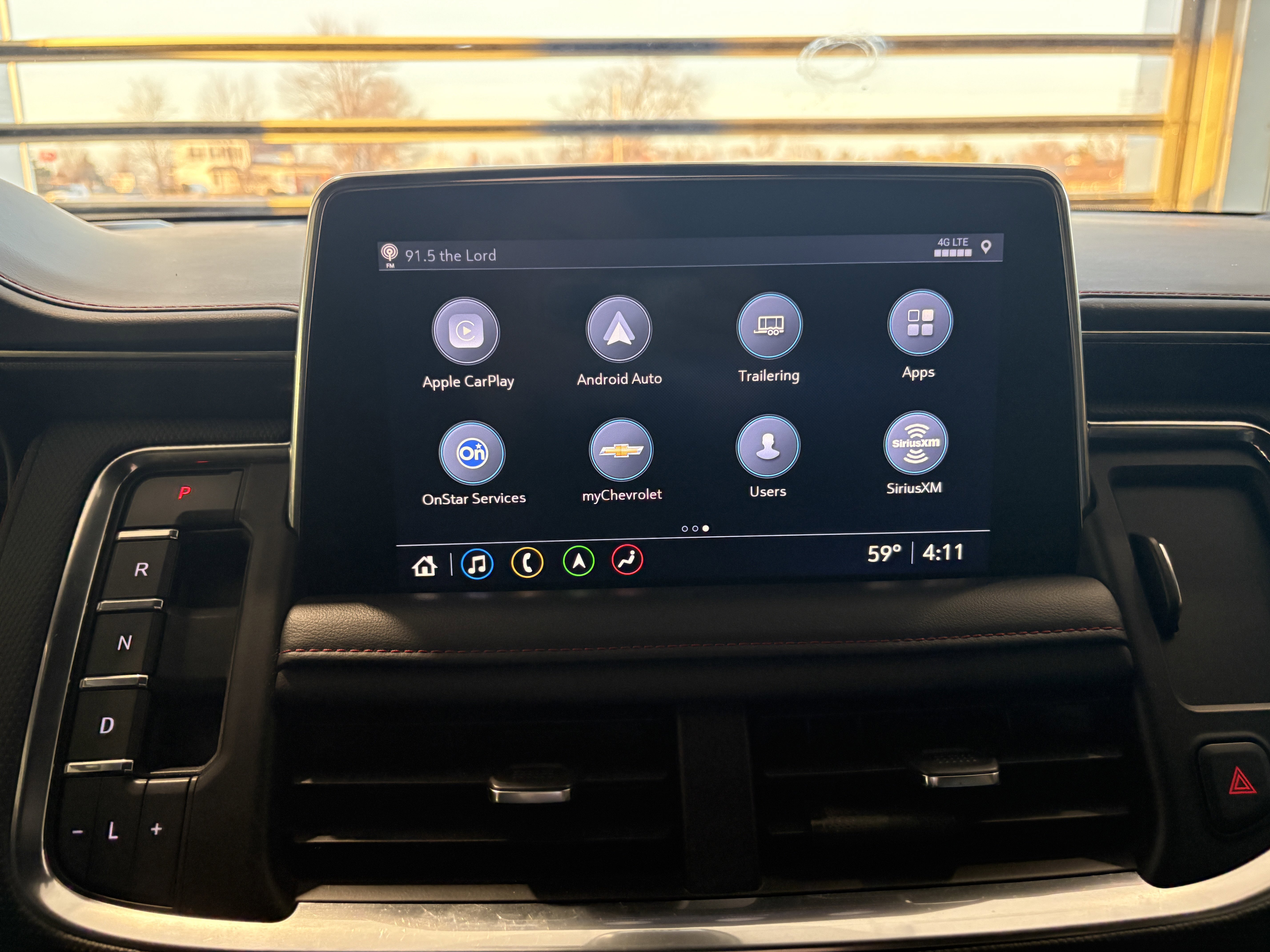 Used 2021 Chevrolet Suburban RST w/ Luxury Package image 17