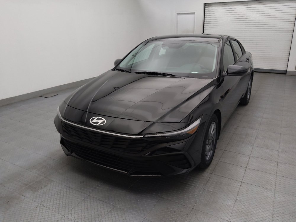 Used 2024 Hyundai Elantra Blue FWD image 15