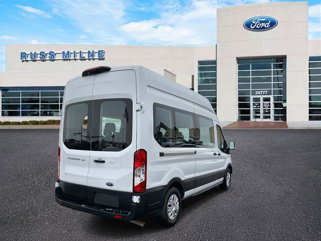 Used 2023 Ford Transit 350 XLT image 4