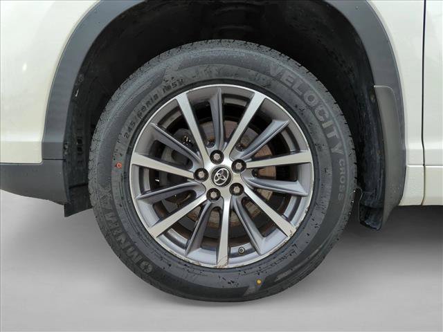 Certified 2017 Toyota Highlander XLE AWD/4WD image 25